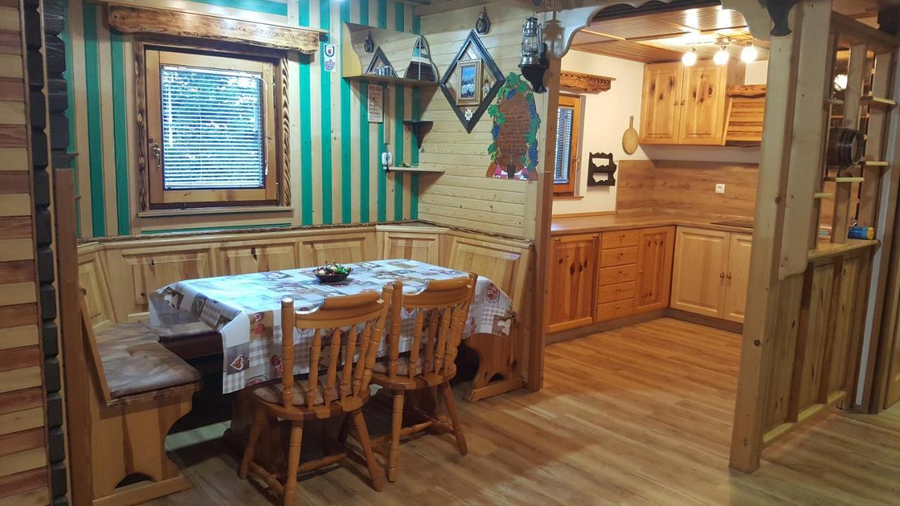 Holiday Home Prdelanca Luče 外观 照片